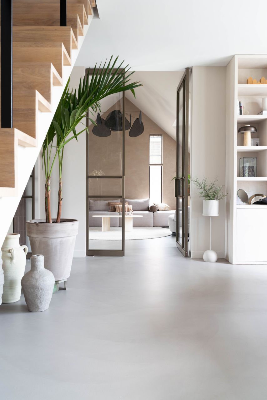 Betonnen gietvloer in woonkamer